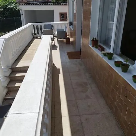 Casa En El Centro De Bezana דירה *