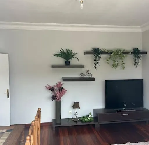 Casa En El Centro De Bezana 산타 크루스 데 베자나